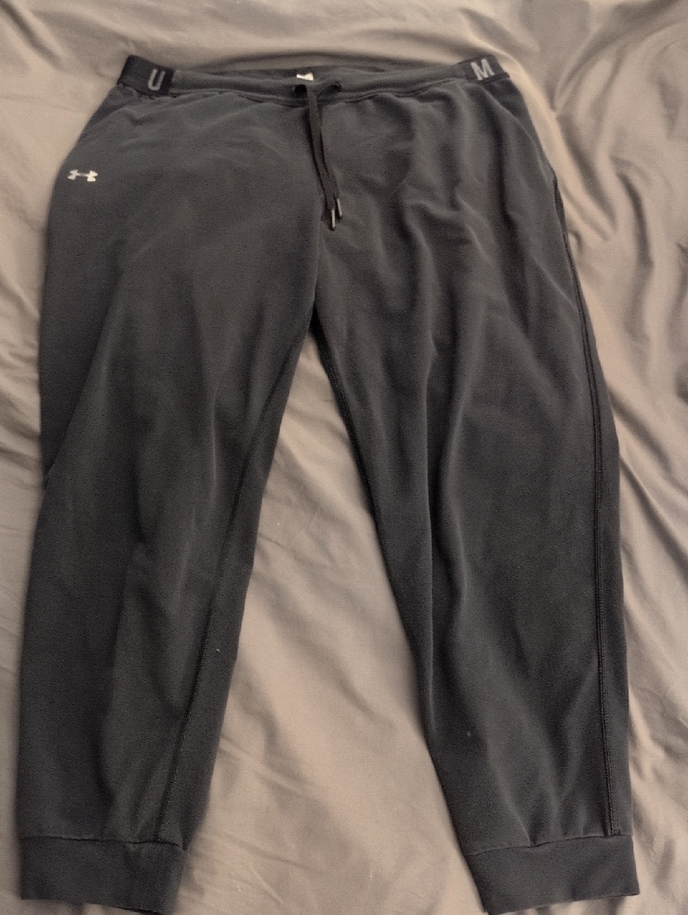 Under Armour Black Women's Training Joggers with Drawstring Waist Size M
